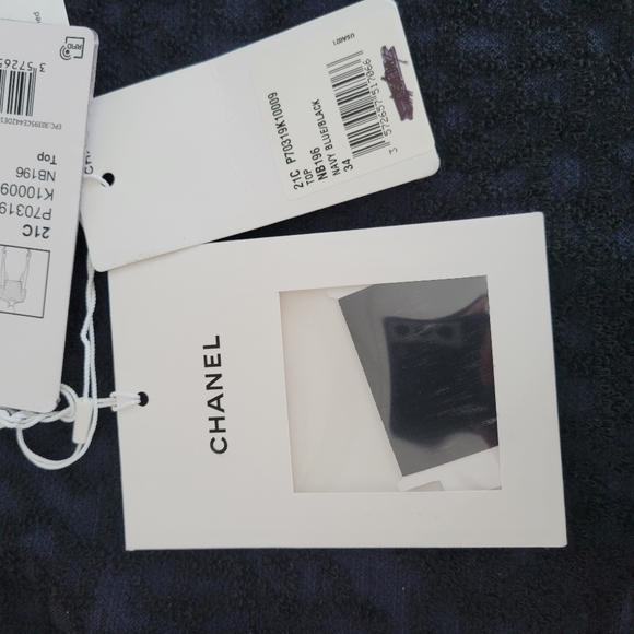 CHANEL Knit Crop Top - Picture 10 of 10